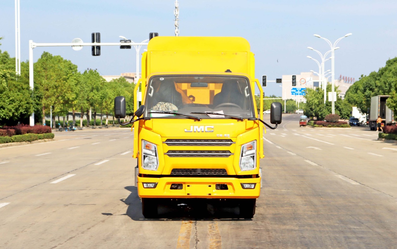 江鈴防撞緩沖車(配乾行達(dá)E版包)